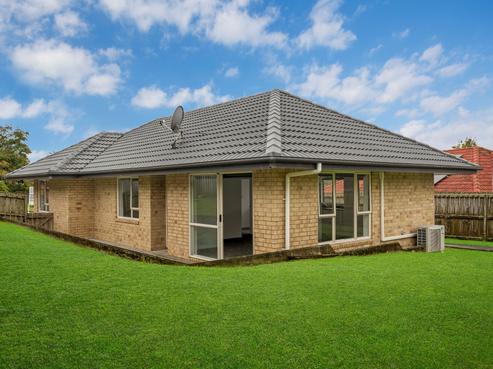 17 Cretian Crescent, Henderson