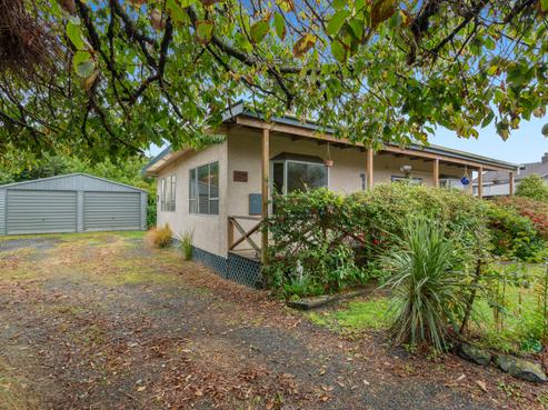 1 Mcintosh Road, Brighton