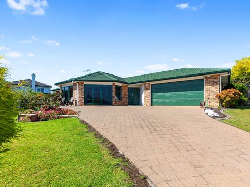 17 Village Park Drive, Welcome Bay