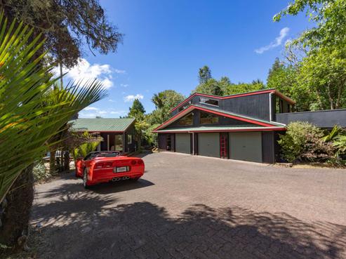 195A Scenic Drive, Titirangi