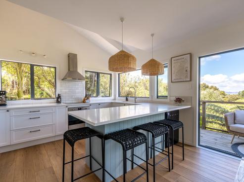 37 Beresford Avenue, Surfdale