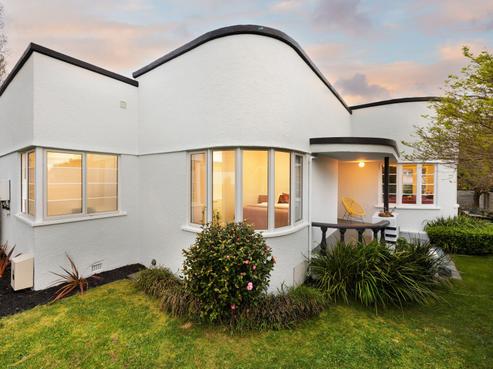2 Fairfield Road, Fairfield