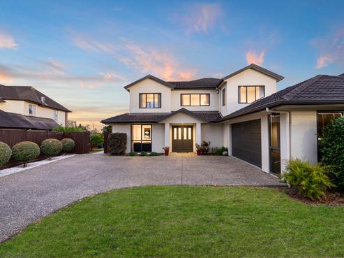 35 Waimanu Bay Drive, Te Atatu Peninsula