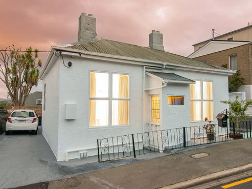 6 Mccrea Street, Mornington