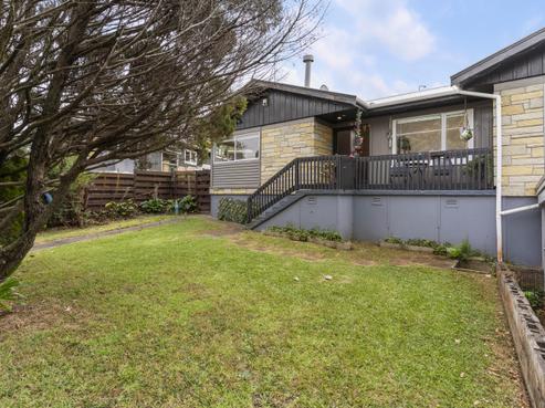 17 Howard Hunter Avenue, Saint Johns