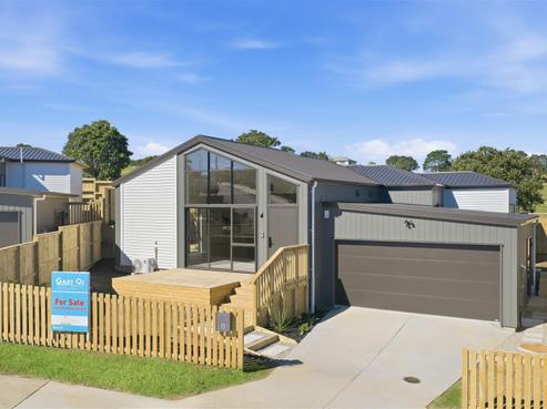19 Whakairo Crescent, Gulf Harbour