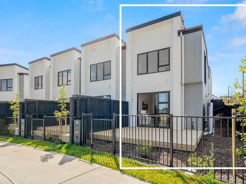 5/9 Bronzewater Drive, Silverdale