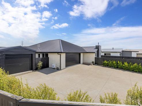 1 Corsica Court, Fitzherbert