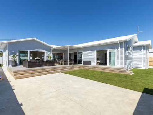 12 Kowhai Street, Strandon