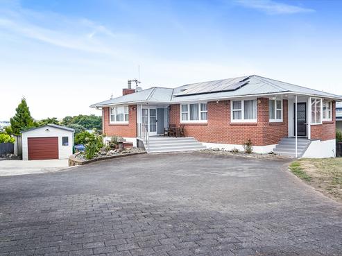 107 Tuhikaramea Road, Dinsdale