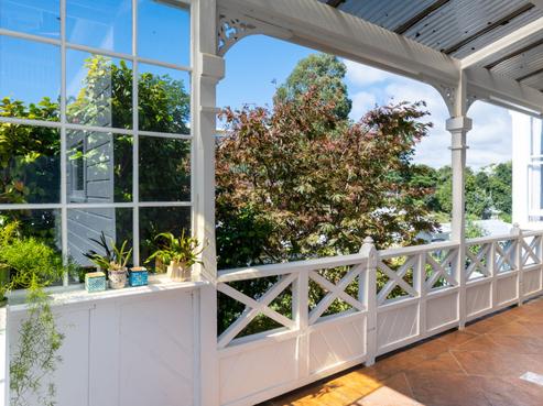 6 Cameron Road, Napier Hill