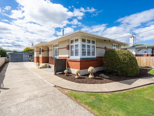 12 Nairn Street, Mosgiel