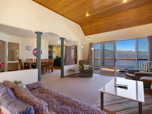 14A Von Place, Fernhill/Sunshine Bay