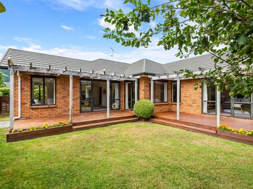 84 Kapanui Road, Waikanae