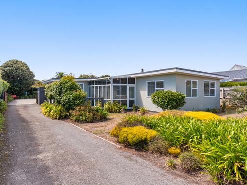 5 Eruini Street, Waikanae Beach