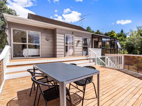 2/68 Ayton Drive, Totara Vale