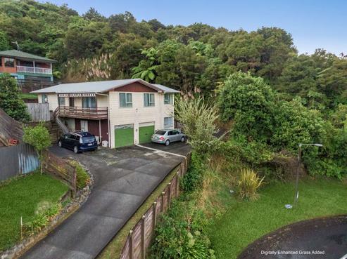 28 Tiroiti Grove, Stokes Valley