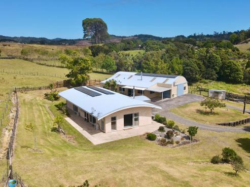 14B Wairere Road, Waitakere