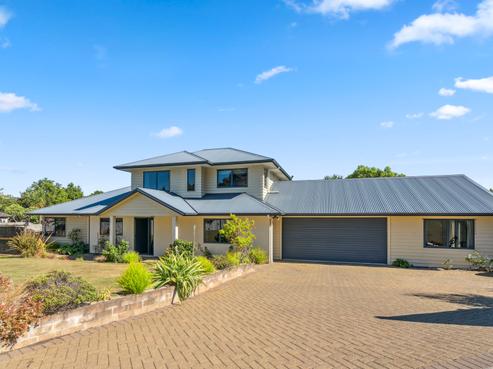 37 Nelson Crescent, Wainuiomata