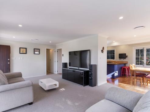5 West Glade Crescent, Birkenhead