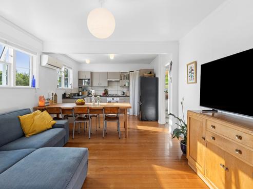 97 Emano Street, Toi Toi