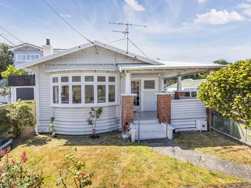 95 The Parade, Island Bay