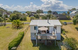 221 Mangakahia Drive, Whangapoua