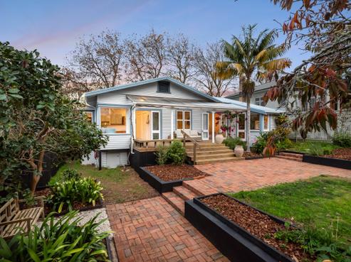12 Glade Lane, Birkenhead