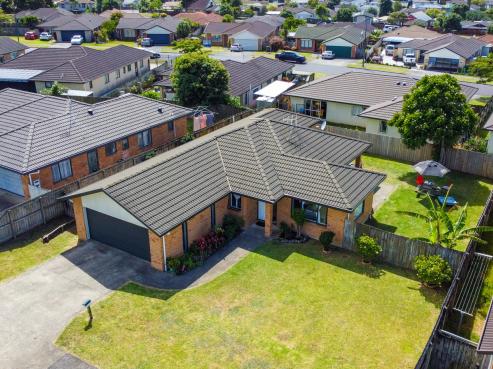 9 Mark Edgar Place, Clendon Park