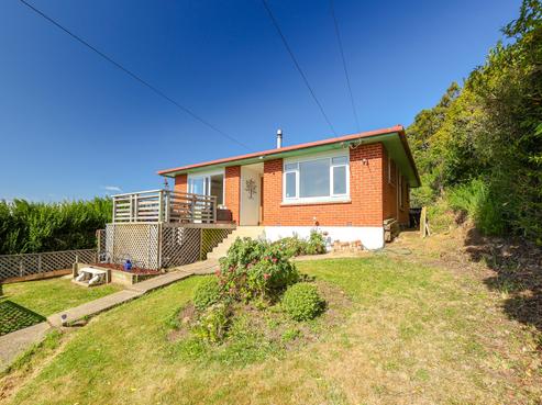 5 Church Hill Road, Green Island