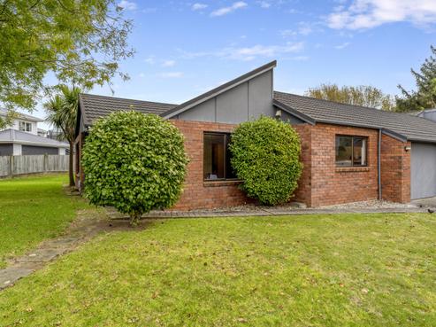 6 Kew Grove, Raumati Beach