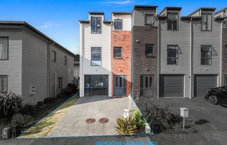 7 Barnea Circle, Glen Eden