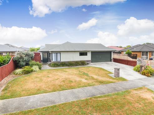 67 Amberley Avenue, Highbury