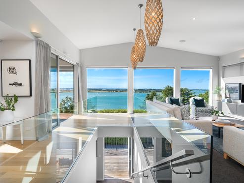 62 Te Awakura Terrace, Mount Pleasant