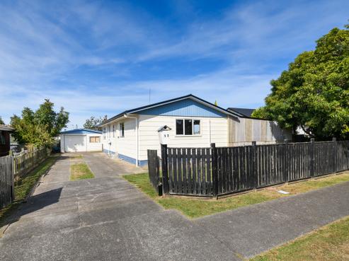 17 Campbell Street, Feilding