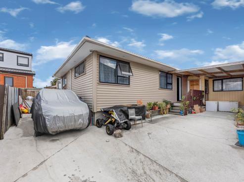 6 Caserta Place, Clover Park
