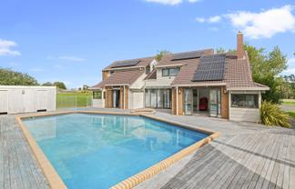 1318 Dairy Flat Highway, Dairy Flat