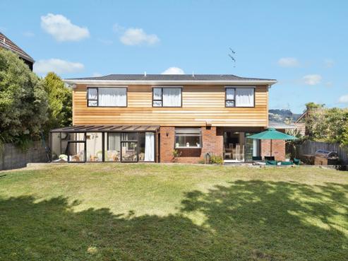 30 Thatcher Crescent, Crofton Downs