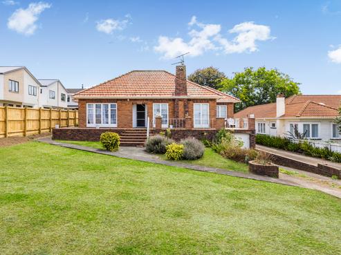 142 Kolmar Road, Papatoetoe