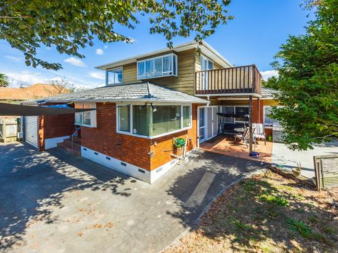 2/144 Kolmar Road, Papatoetoe