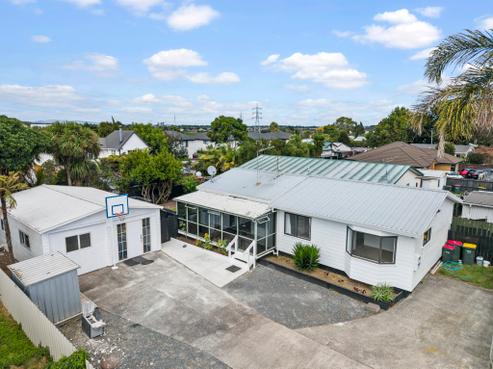 2/12 Graham Road, Conifer Grove
