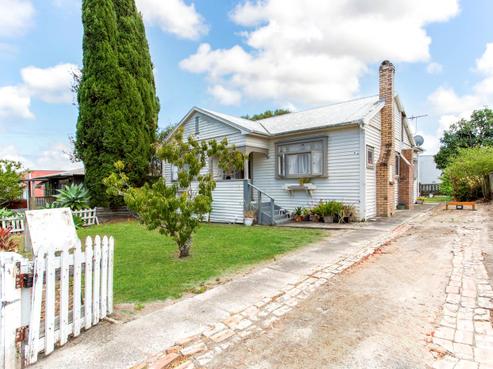 3 Racecourse Parade, Avondale
