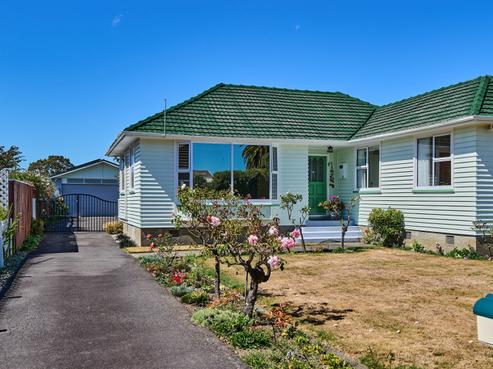 2A Argyle Grove, Trentham