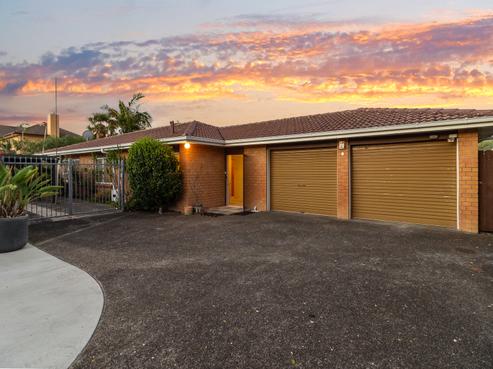 263D Meola Road, Point Chevalier