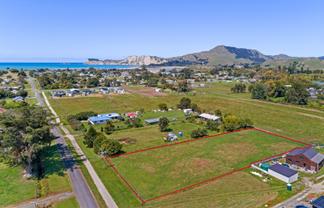 60 Banks Street, Tolaga Bay