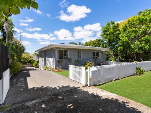 13 Awhiorangi Promenade, Swanson