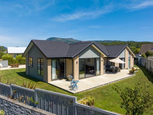 10 Admiralty Place, Waikawa