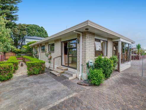 2/7 Alice Avenue, Orewa