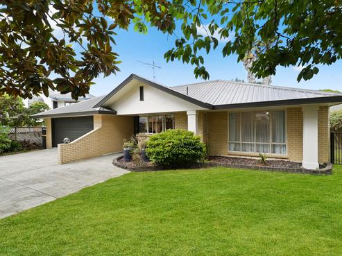 38 Harrowfield Drive, Harrowfield