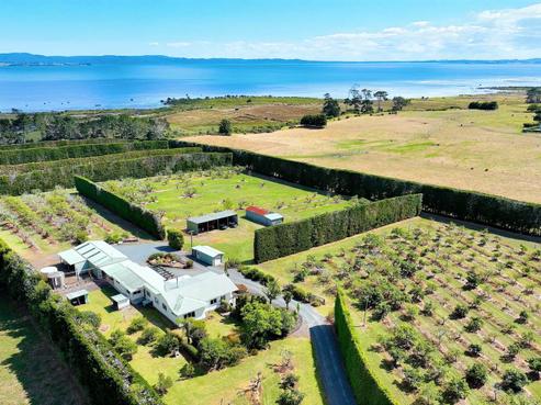 129 Seagrove Road, Waiau Pa
